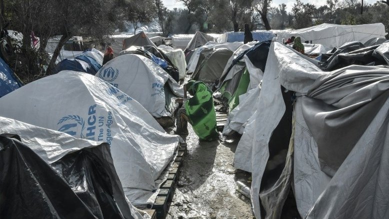 Primeiro caso de COVID-19 em campo de migrantes em ilha grega