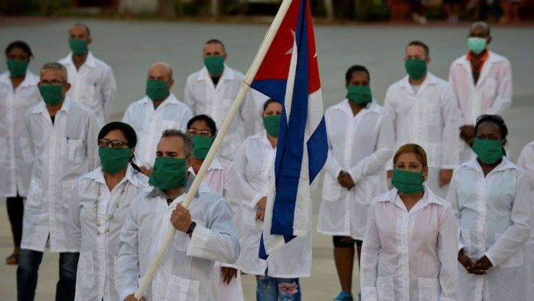 Panamá descarta contratar médicos cubanos em meio a críticas dos EUA e protestos internos