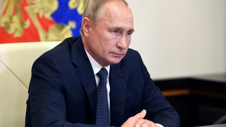 Anúncio de vacina russa contra o coronavírus desperta ceticismo no mundo