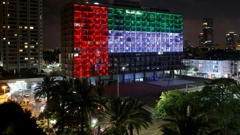 EAU e Israel estabelecem primeira conexão telefônica direta