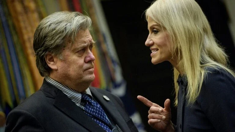 Bannon, ex-conselheiro de Trump, detido por fraude em campanha de doação