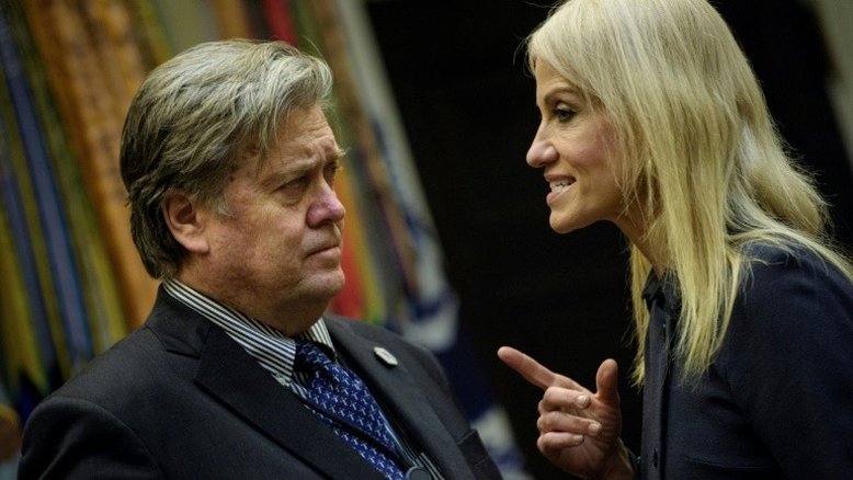 Bannon, ex-conselheiro de Trump, detido por fraude em campanha de doação