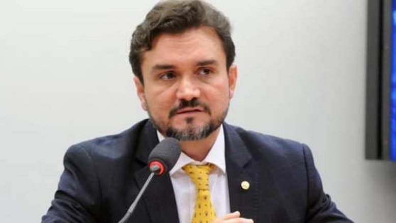 Cotado para o Ministério do Turismo já foi rifado pelo PSDB