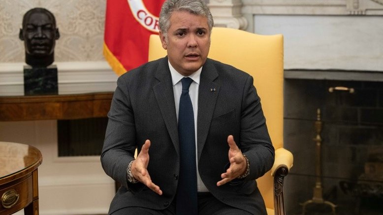 Presidente da Colômbia diz que Venezuela busca obter mísseis com o Irã