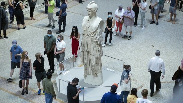 Nova York comemora reabertura do Metropolitan Museum