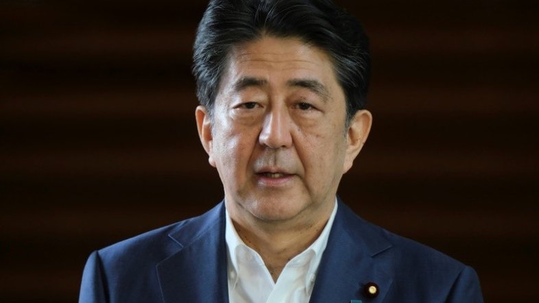 Ex-primeiro-ministro do Japão, Shinzo Abe é baleado em discurso e levado inconsciente para hospital