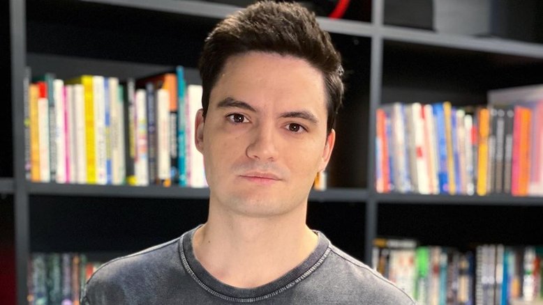 'Vivo muito bem porque faço tratamento', diz Felipe Neto sobre sua saúde mental
