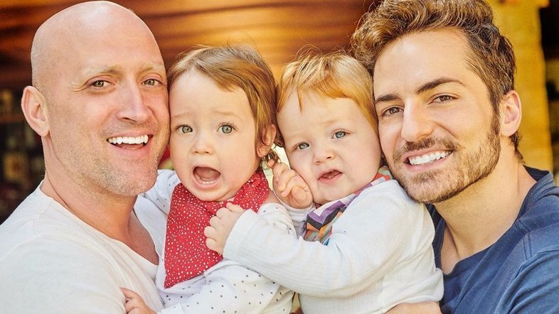 Thales Bretas deixa seguidores impressionados ao postar foto dos filhos: 'Estão grandes'