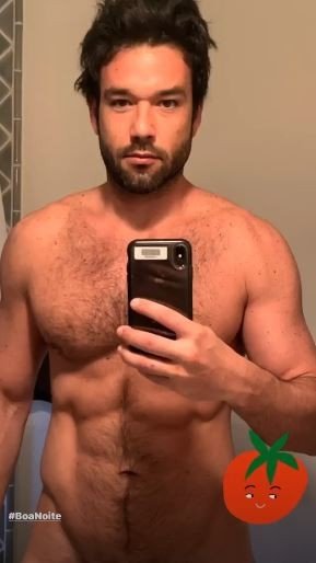 Sergio Marone publica foto nu e exibe abdômen trincado 4 Sergio Marone publica foto nu e exibe abdômen trincado