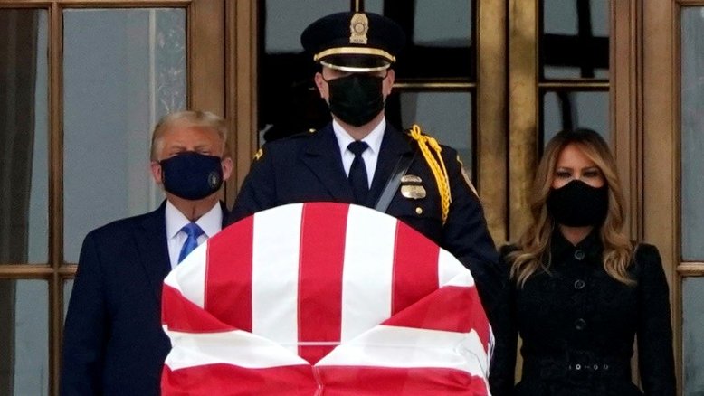 Trump é vaiado ao prestar homenagem à juíza Ginsburg na Suprema Corte