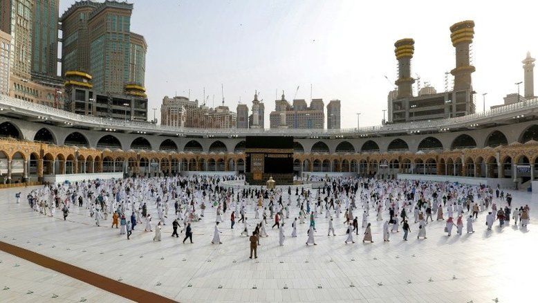 Peregrinação menor muçulmana na Arábia Saudita será retomada em outubro