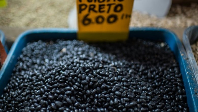 Preços dos alimentos disparam no Brasil