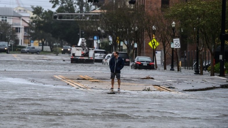 Tempestade Sally deixa um morto no sudeste dos EUA