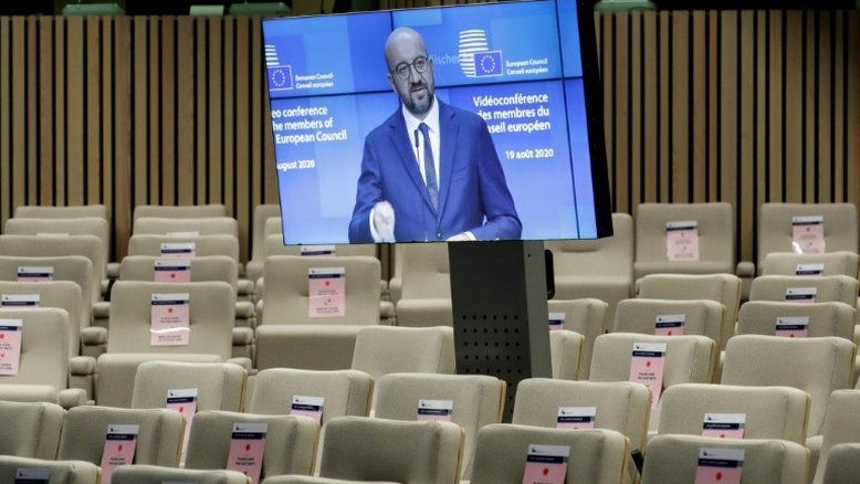 UE pede a Londres a aplicação integral do acordo de saída do bloco