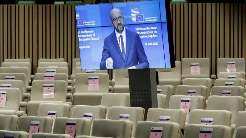 UE pede a Londres a aplicação integral do acordo de saída do bloco