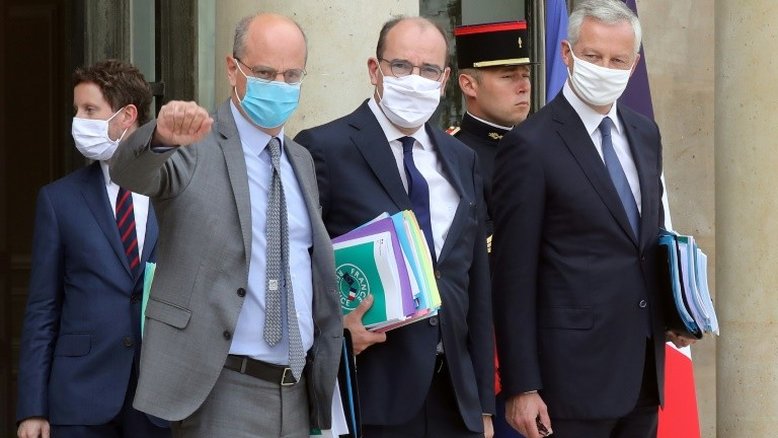 França fecha 22 escolas por casos de Covid-19