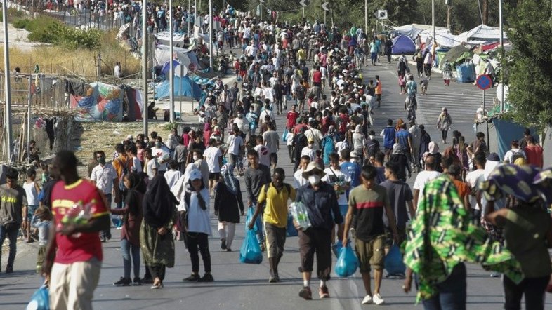 Atenas diz que já não há migrantes menores desacompanhados nos acampamentos das ilhas gregas