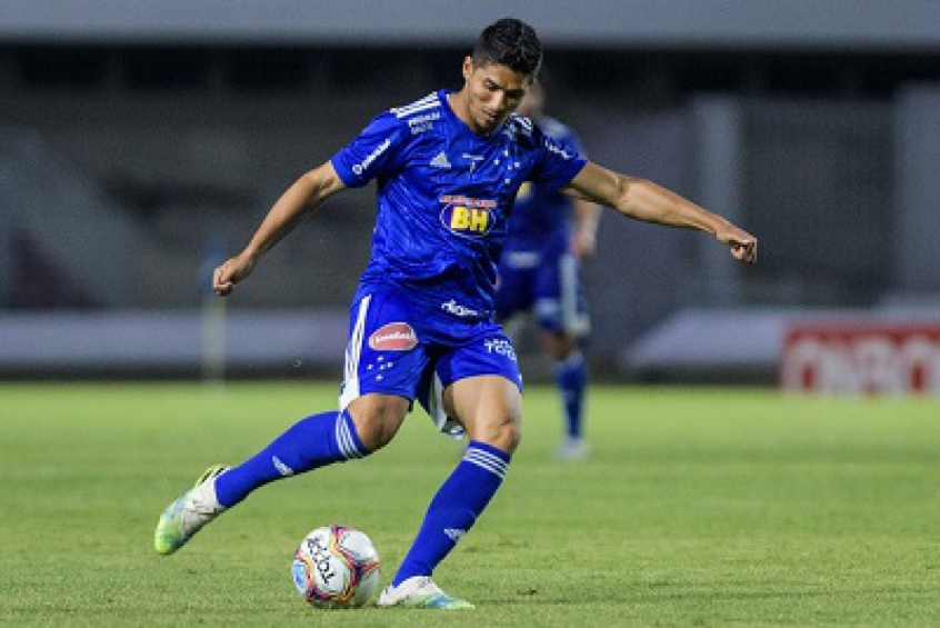 Daniel Guedes estreia e diz que não é hora de 'desespero' no Cruzeiro