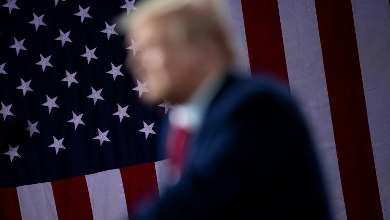 Trump indicará Amy Coney Barrett à Suprema Corte, segundo imprensa