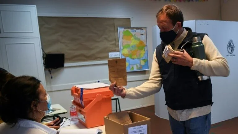 Esquerda vence a disputa pelo governo de Montevidéu