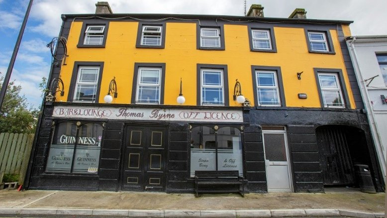 Na Irlanda, coronavírus fecha pubs e obscurece a vida rural