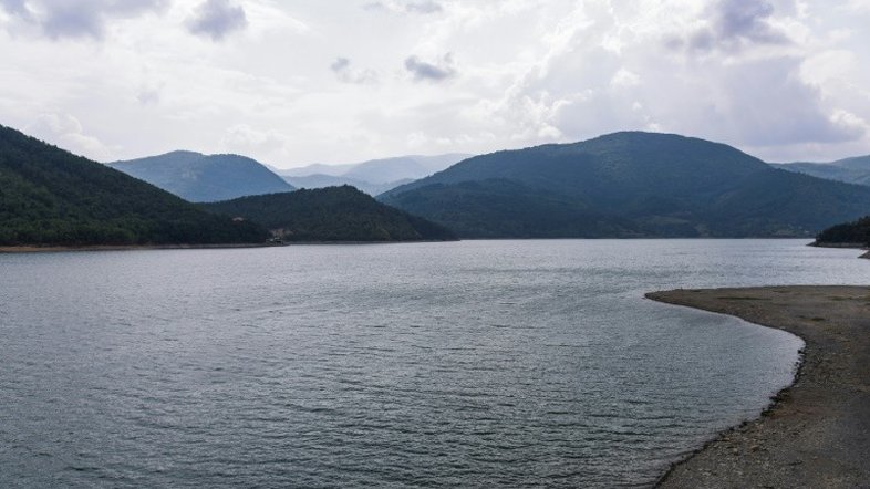 Pântano disputado por Kosovo e Sérvia é 'renomeado' como Lago Trump