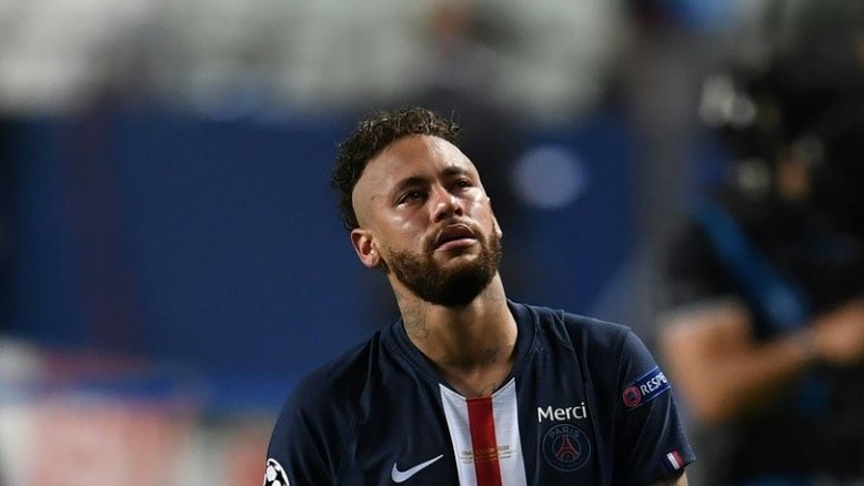 Com dívida de R$ 228 milhões, Neymar lidera lista de inadimplentes na Espanha