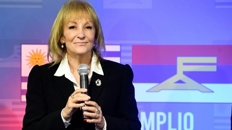 Esquerda mantém o governo de Montevidéu mas perde três departamentos em eleições uruguaias