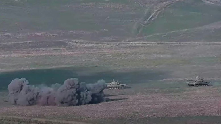 Putin pede 'fim das hostilidades' em Nagorno-Karabakh
