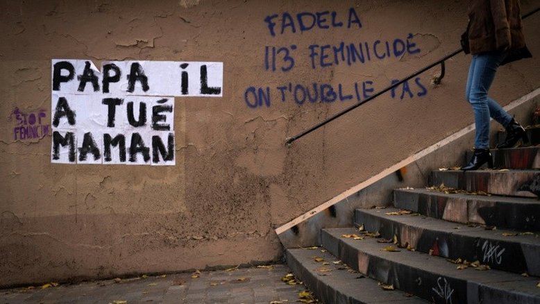 França lança tornozeleira eletrônica para violência contra mulheres