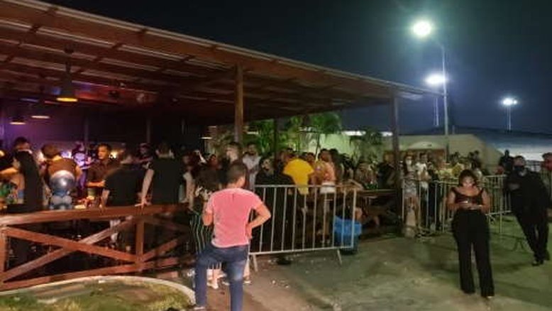 Amazonas fecha bares por aumento nos casos de Covid-19