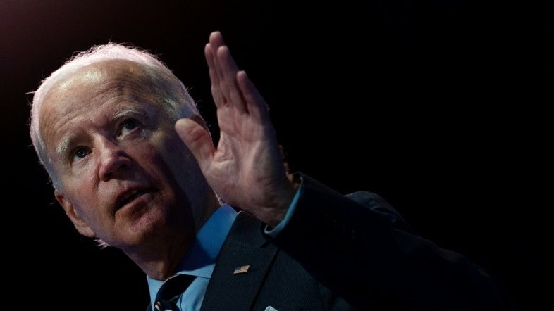 O fracasso de Trump na pandemia "o desqualifica totalmente", diz Biden