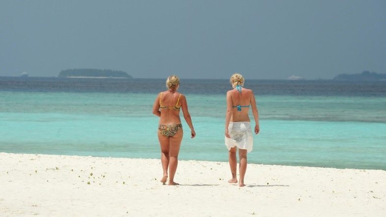 Governo das Maldivas anuncia restrições ao turismo após aumento de contágios