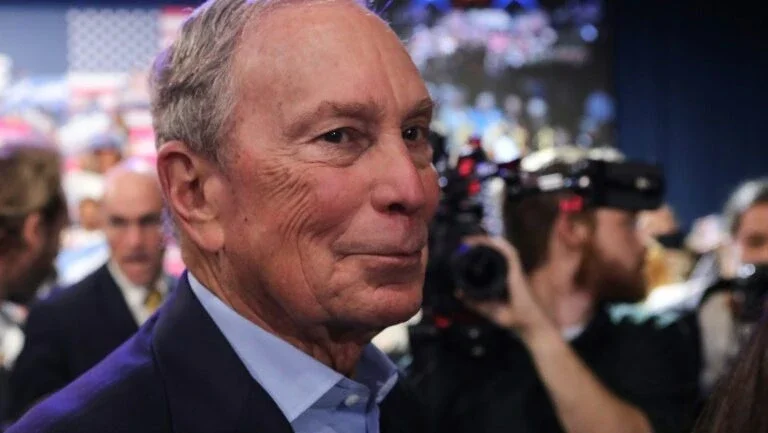 Iniciativa reúne US$ 20 milhões para que ex-condenados da Flórida paguem dívidas e possam votar