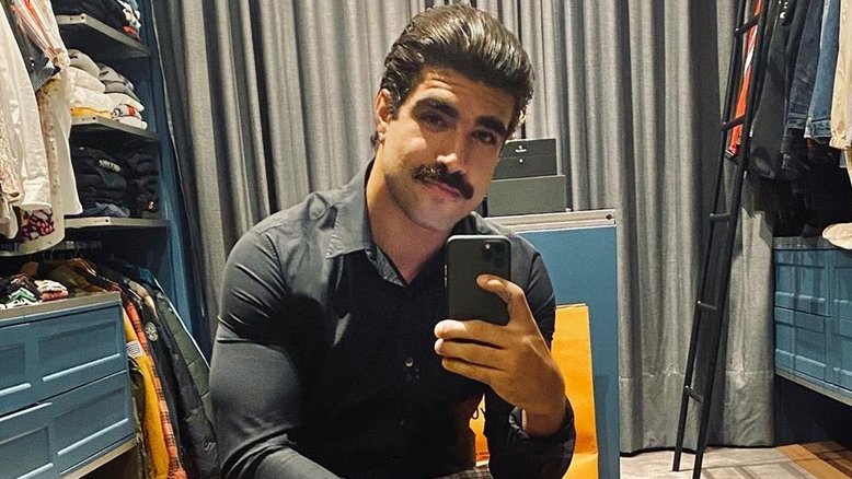 Após negar jantar com Bolsonaro, Caio Castro faz post insinuando apoio ao ex-presidente