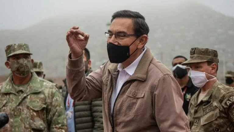 Corte constitucional do Peru nega suspensão do julgamento de impeachment de Vizcarra