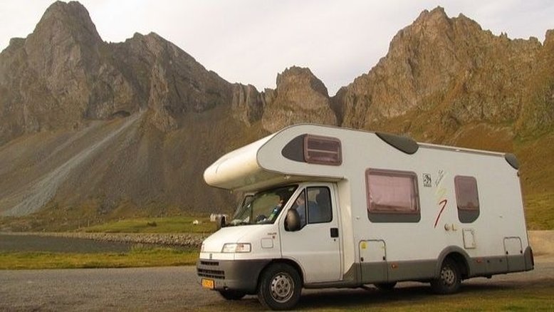 Com qual carro posso construir um motorhome?
