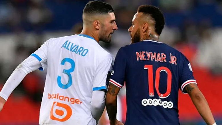Especialistas em leitura labial confirmam que Neymar foi chamado de macaco