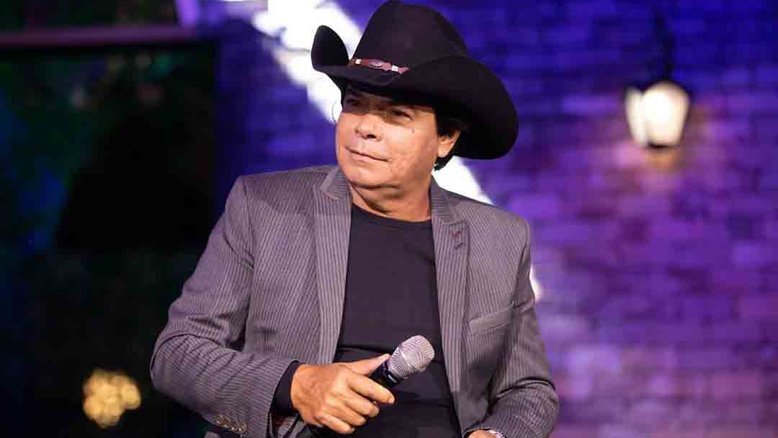Parrerito, cantor do Trio Parada Dura, morre após complicações pelo novo coronavírus