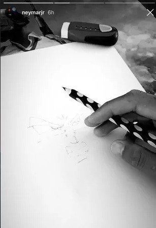 Neymar impressiona ao fazer esboço do desenho 'Dragon Ball' 4 Neymar impressiona ao fazer esboço do desenho 'Dragon Ball'