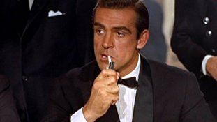 Famoso por interpretar James Bond, Sean Connery morre aos 90 anos