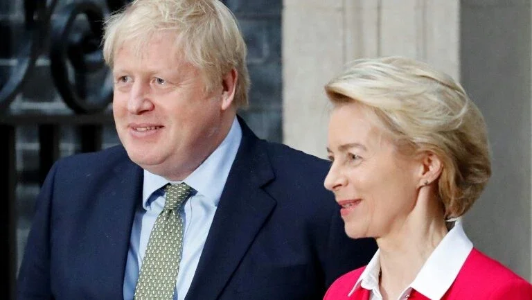 Johnson e Von der Leyen avançam em direção a acordo comercial pós-Brexit
