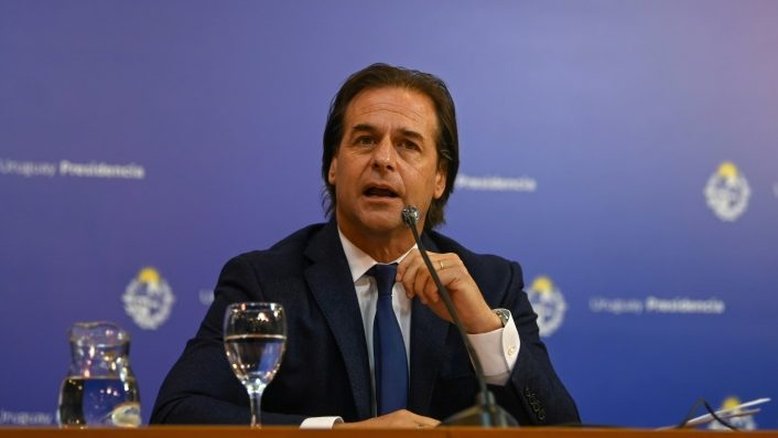 Uruguai terá 'verão restrito' e com fronteiras fechadas, diz presidente