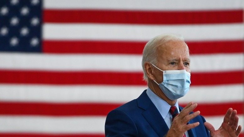 Biden ataca Trump por afirmar que não se deve temer Covid-19