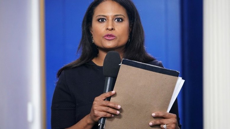 Kristen Welker, a jornalista que deverá impor a ordem no último debate presidencial nos EUA
