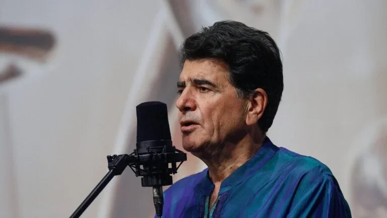 Morre Mohamad Reza Shajarian, ícone da música iraniana