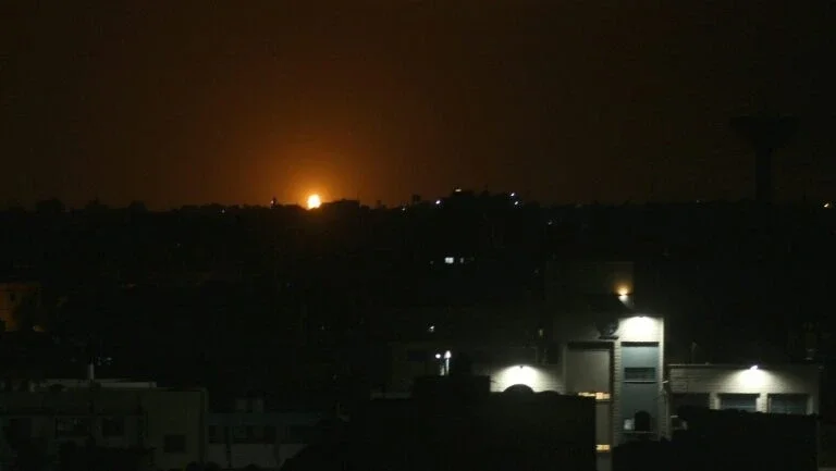 Ataques na Faixa de Gaza após descoberta por Israel de túnel subterrâneo
