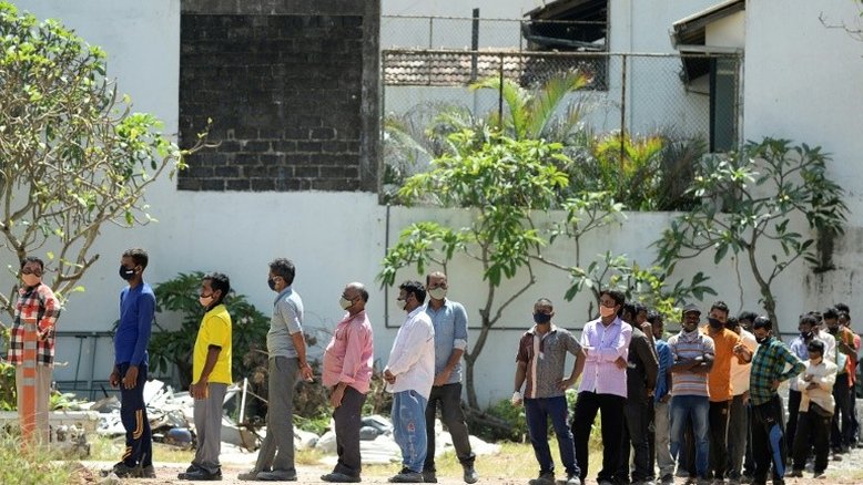Trabalhadores imigrantes, 'na linha de frente' da pandemia e da crise econômica