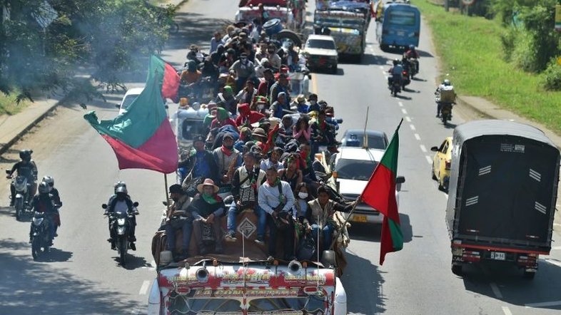 Milhares de indígenas colombianos se mobilizam até Bogotá para pressionar Duque