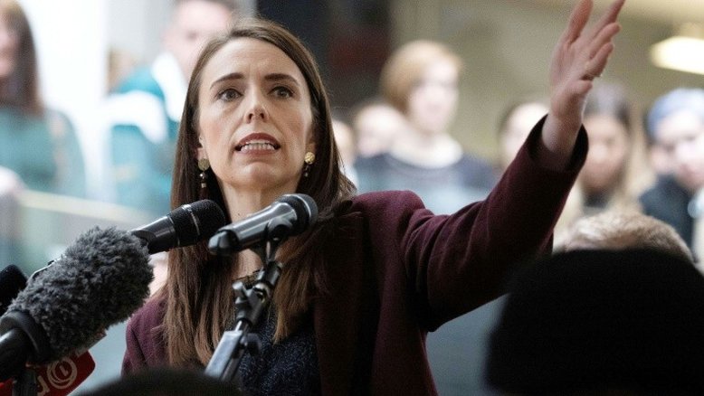 Jacinda Ardern, uma premiê à prova de crises na Nova Zelândia
